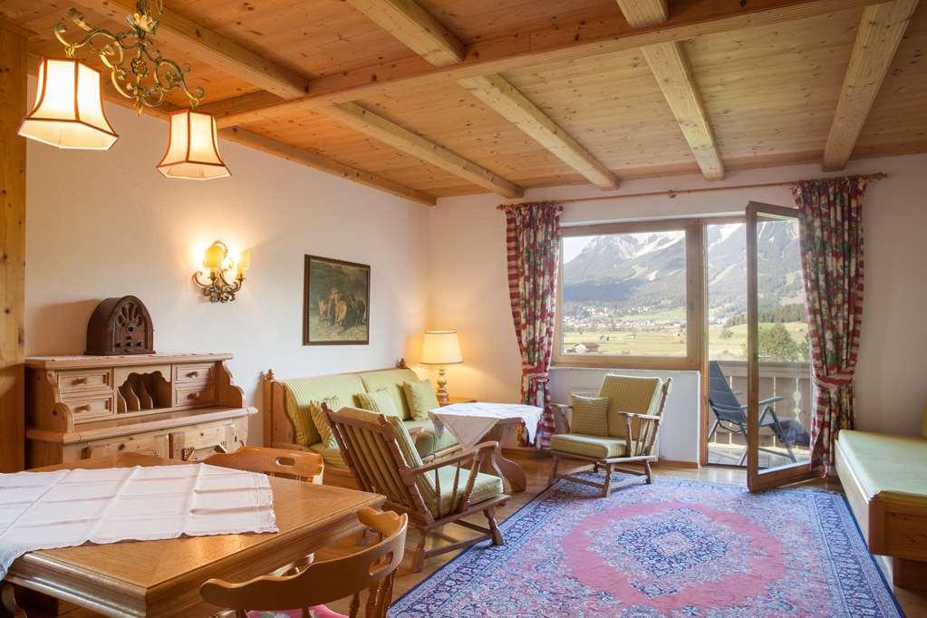 Sporthotel Zugspitze Lermoos Room photo