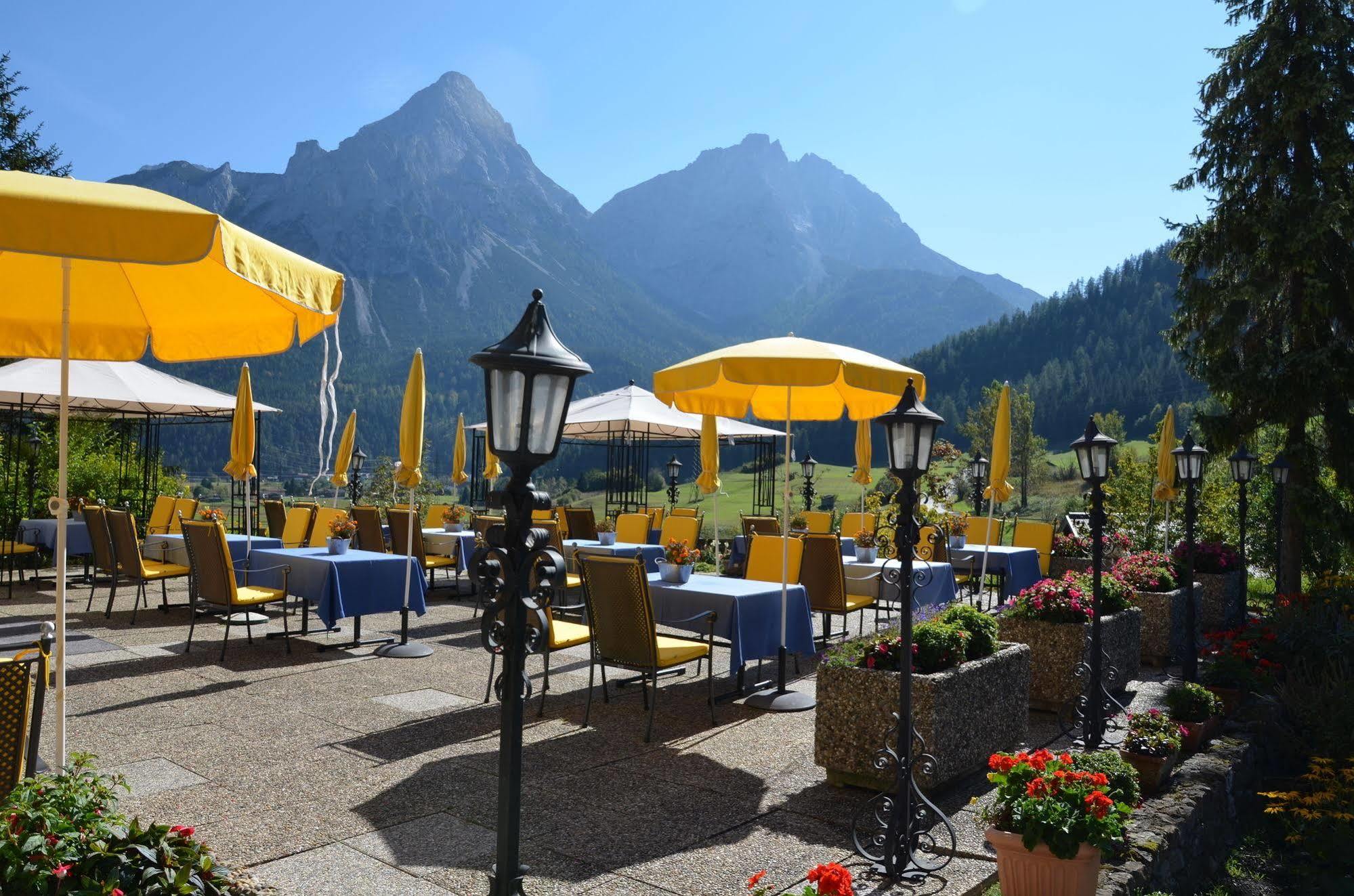 Sporthotel Zugspitze Lermoos Exterior photo